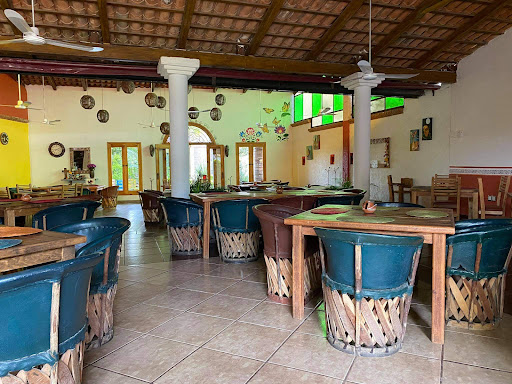 Los Mezquites Restaurant-Bar