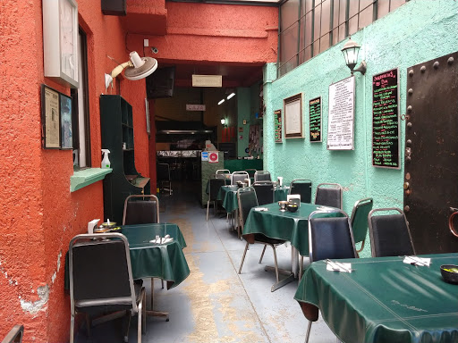 Los Cocoteros & Grill