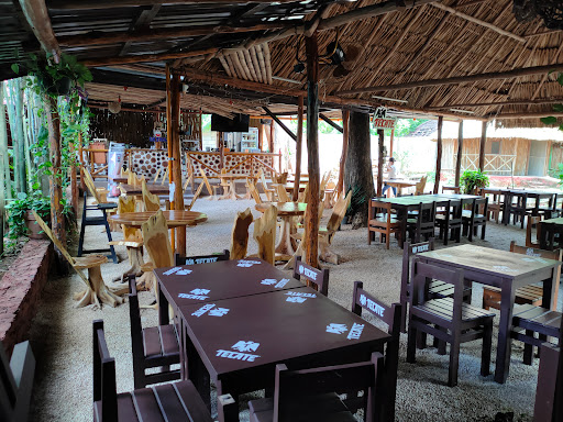 Los Bambús Restaurante & Bar-Lounge