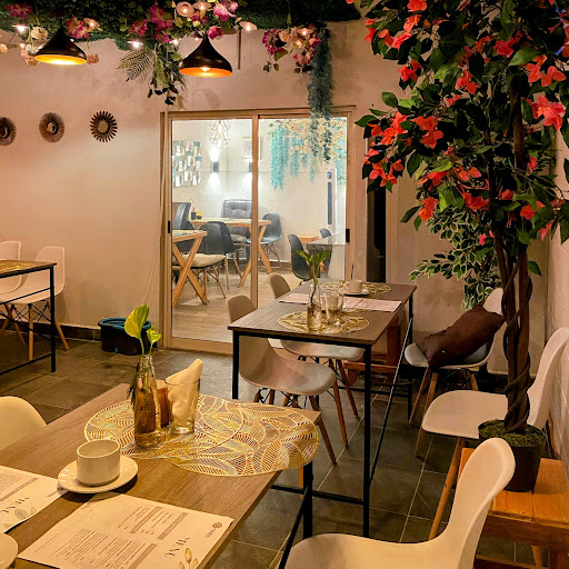 Bloom Kitchen