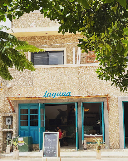 Laguna Cafe & Restaurant